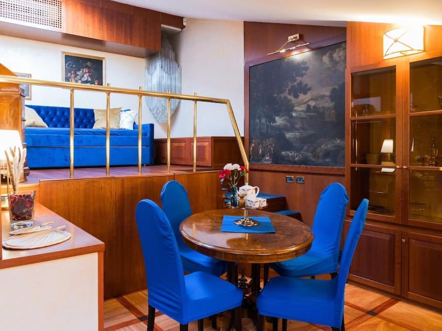 Apartamento Carbonesi Luxury - Centro Storico Bolonia Exterior foto