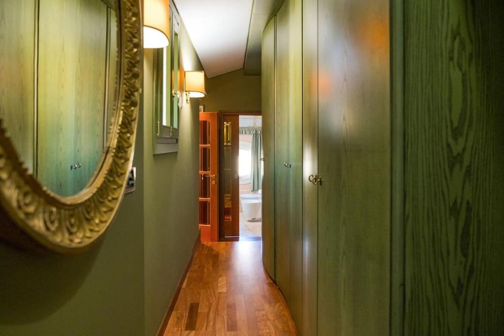 Apartamento Carbonesi Luxury - Centro Storico Bolonia Exterior foto