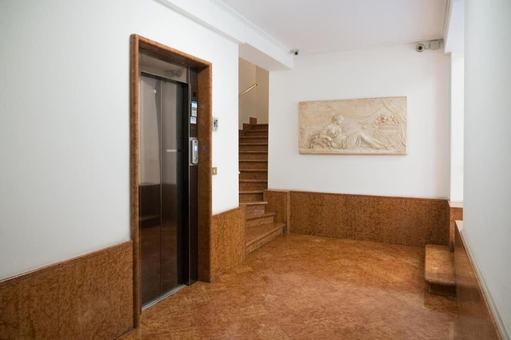 Apartamento Carbonesi Luxury - Centro Storico Bolonia Exterior foto