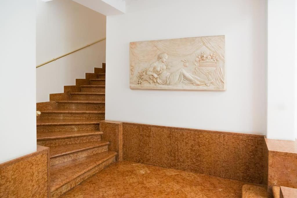 Apartamento Carbonesi Luxury - Centro Storico Bolonia Exterior foto