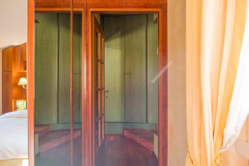 Apartamento Carbonesi Luxury - Centro Storico Bolonia Exterior foto